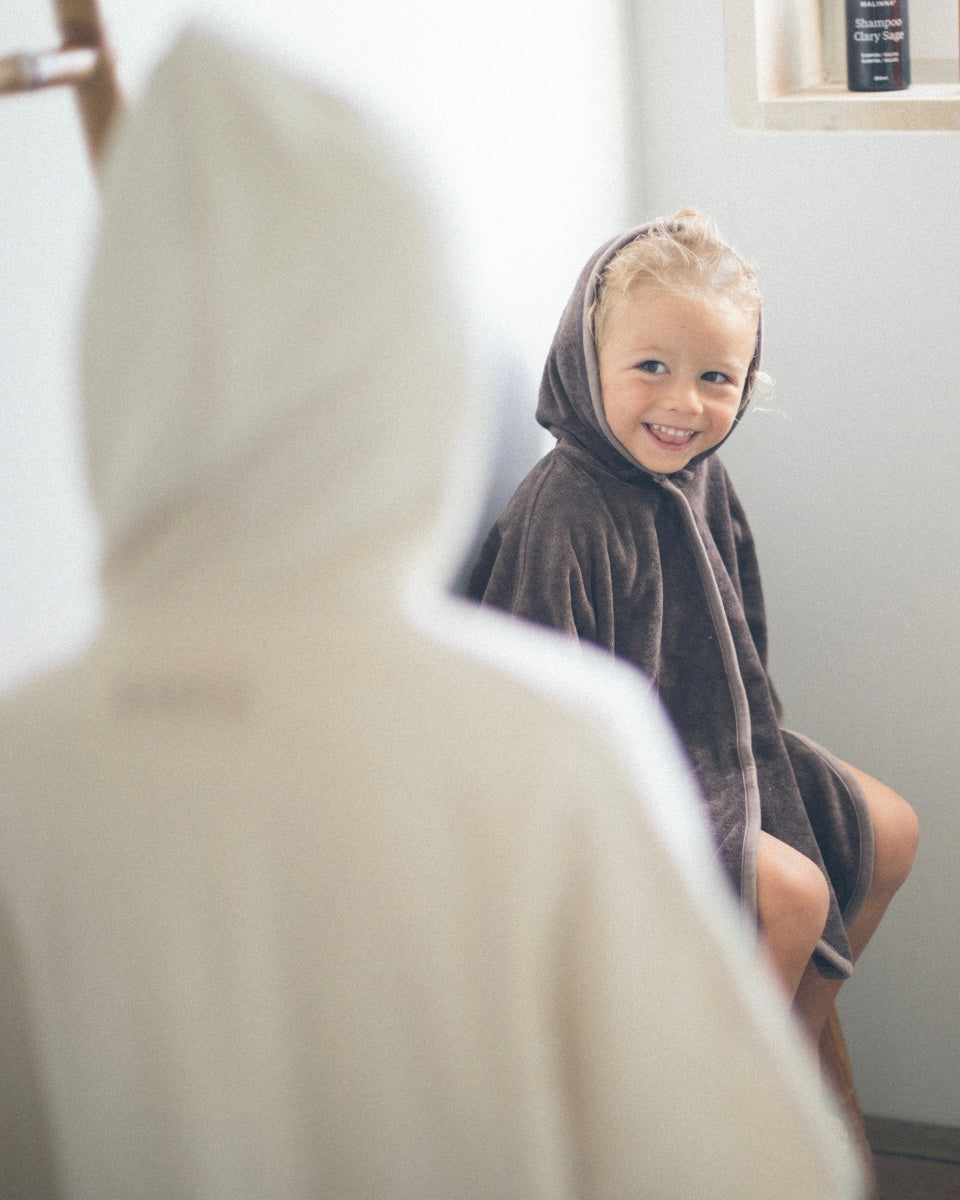 Towel Poncho - Ecru Cream [EARTH THE ARCHIVE] (26AW)
