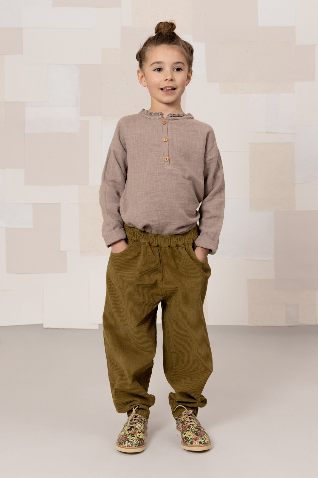 【予約販売】 CARROT PANTS - GREEN NUTRIA [STUDIO BOHEME] (25AW) 【2025年9月中旬以降入荷予定】