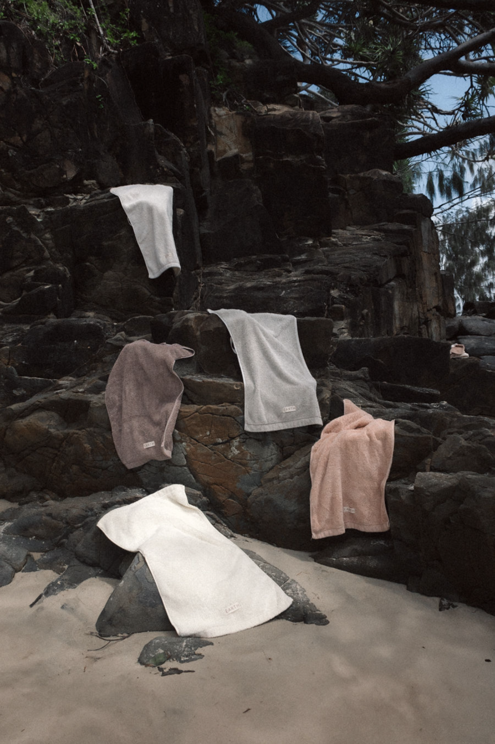 Plant Dyed Organic Towel - Face [EARTH THE ARCHIVE]