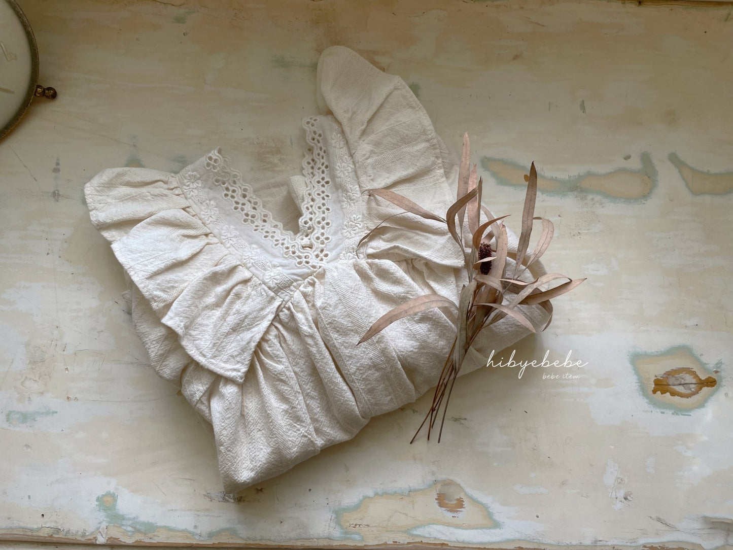 [hi bye bebe] V frill onepiece