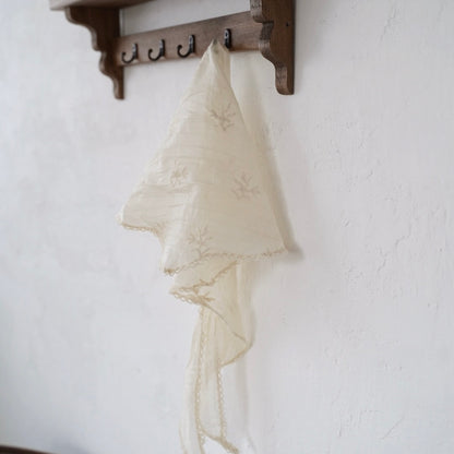 flowers kerchief