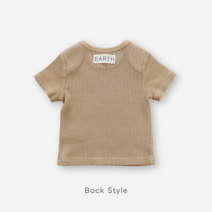 【26年11月オーダー会】 Ribbed Shorts Sleeve [EARTH THE ARCHIVE] (全2色) 【2026年3月上旬以降お届け予定】