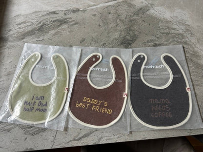 Lettering Bib - Dark brown [mwahmwah]【2026年7月下旬以降順次発送】
