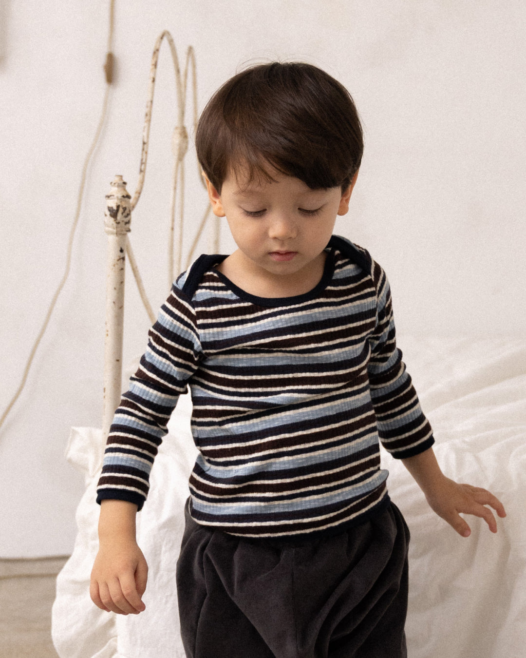 Forest ST Lip Neck T-Shirt - Midnight Blue  [Doucement] (25AW)【2025年10月下旬以降お届け予定】