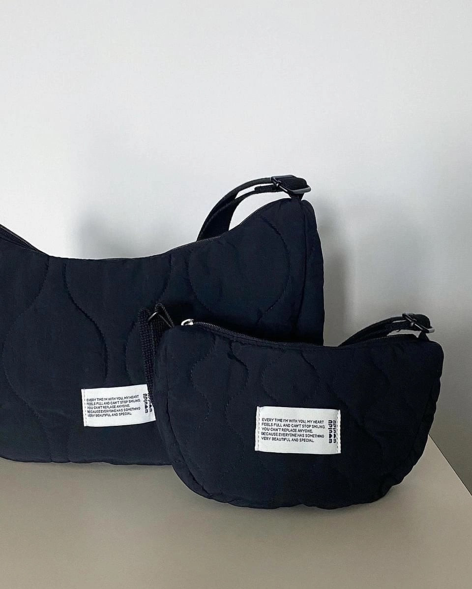 【オーダー会】Couple Cross Bag - Black Beige [wouldU]【2026年1月上旬以降順次お届け予定】
