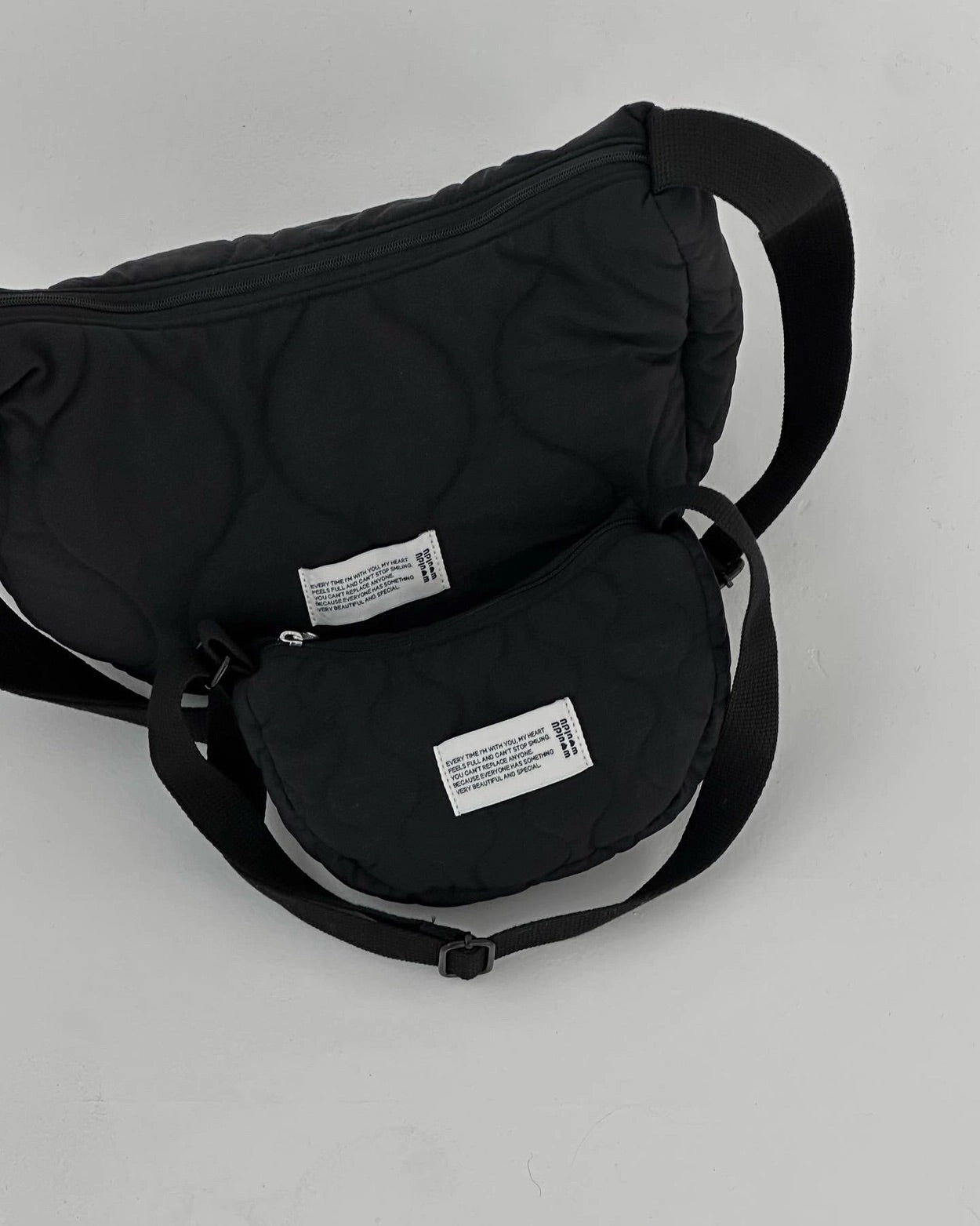 【オーダー会】Couple Cross Bag - Black Beige [wouldU]【2026年1月上旬以降順次お届け予定】