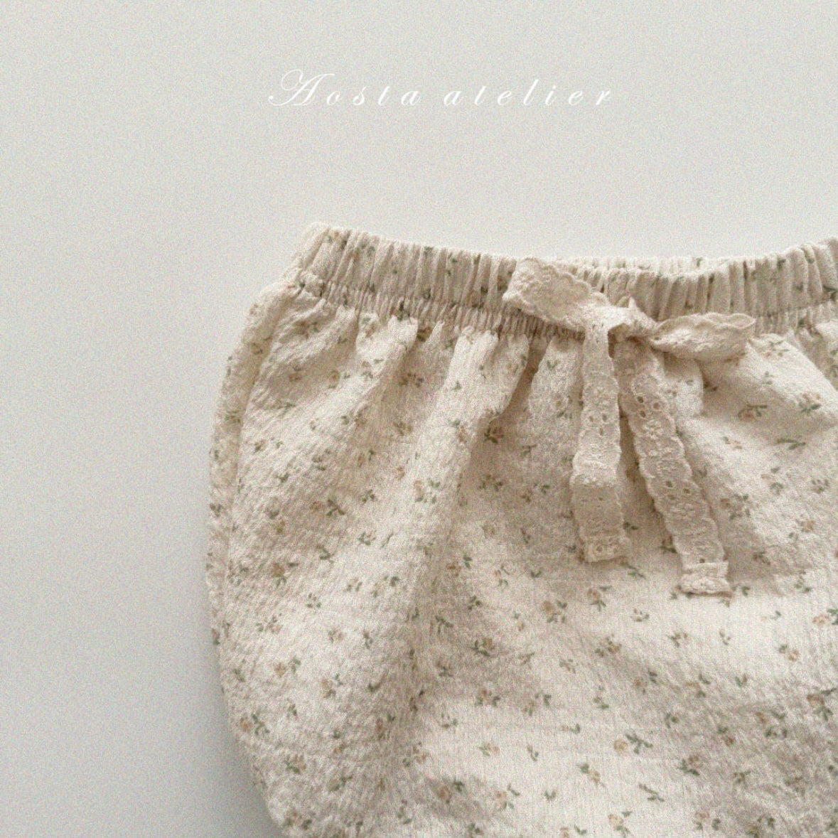 [aosta] Olivia bloomer (green leaf beige flower) - SS24
