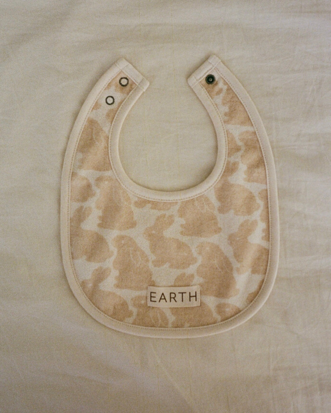 Little Bunnies Bib Set [EARTH THE ARCHIVE × KBP] (26AW)