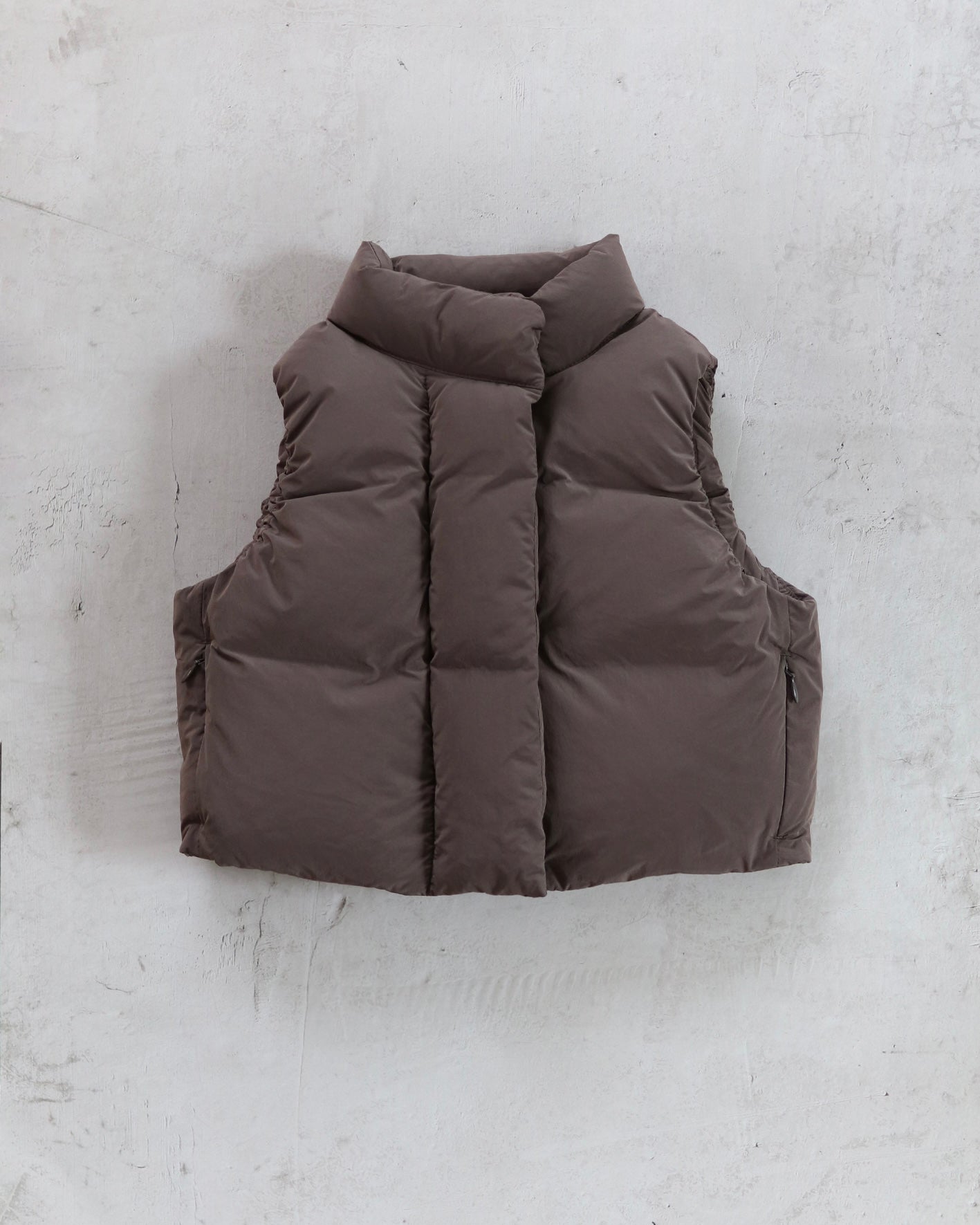 Padded vest - Brown [EARTH THE ARCHIVE] (26AW)