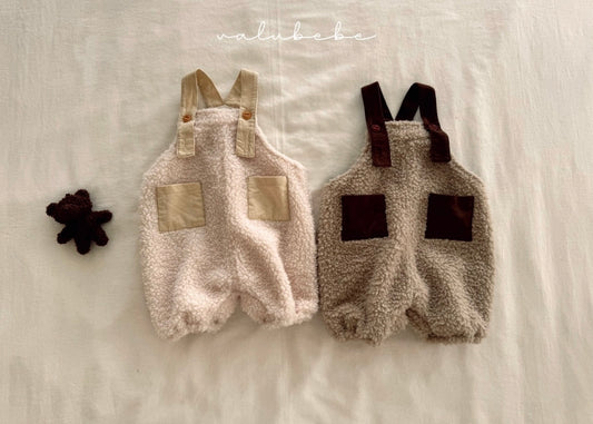 boa pocket suit