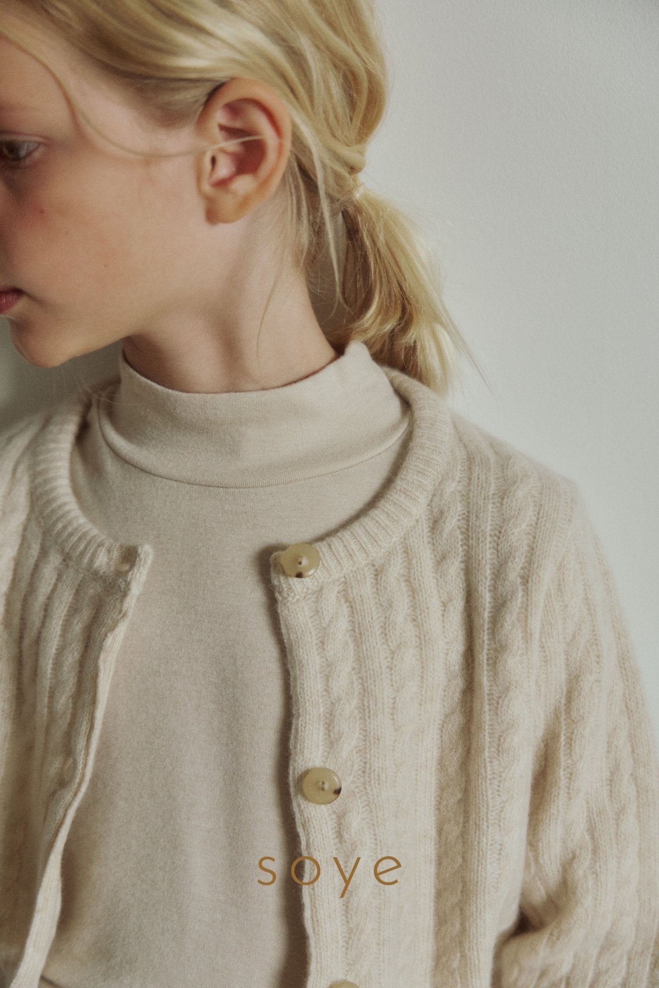 [soye] cashmere cable cardigan / beige