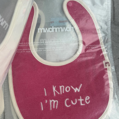 Lettering Bib - Hot pink [mwahmwah]【2026年7月下旬以降順次発送】