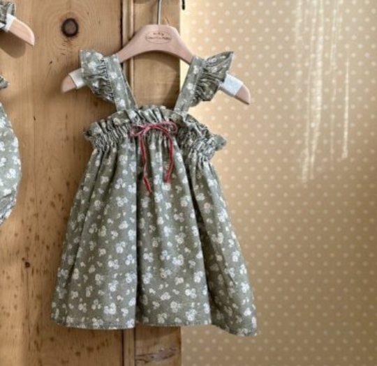 【予約商品】Flower frill one-piece [monbebe] (26SS)【2026年3月中旬以降順次発送】