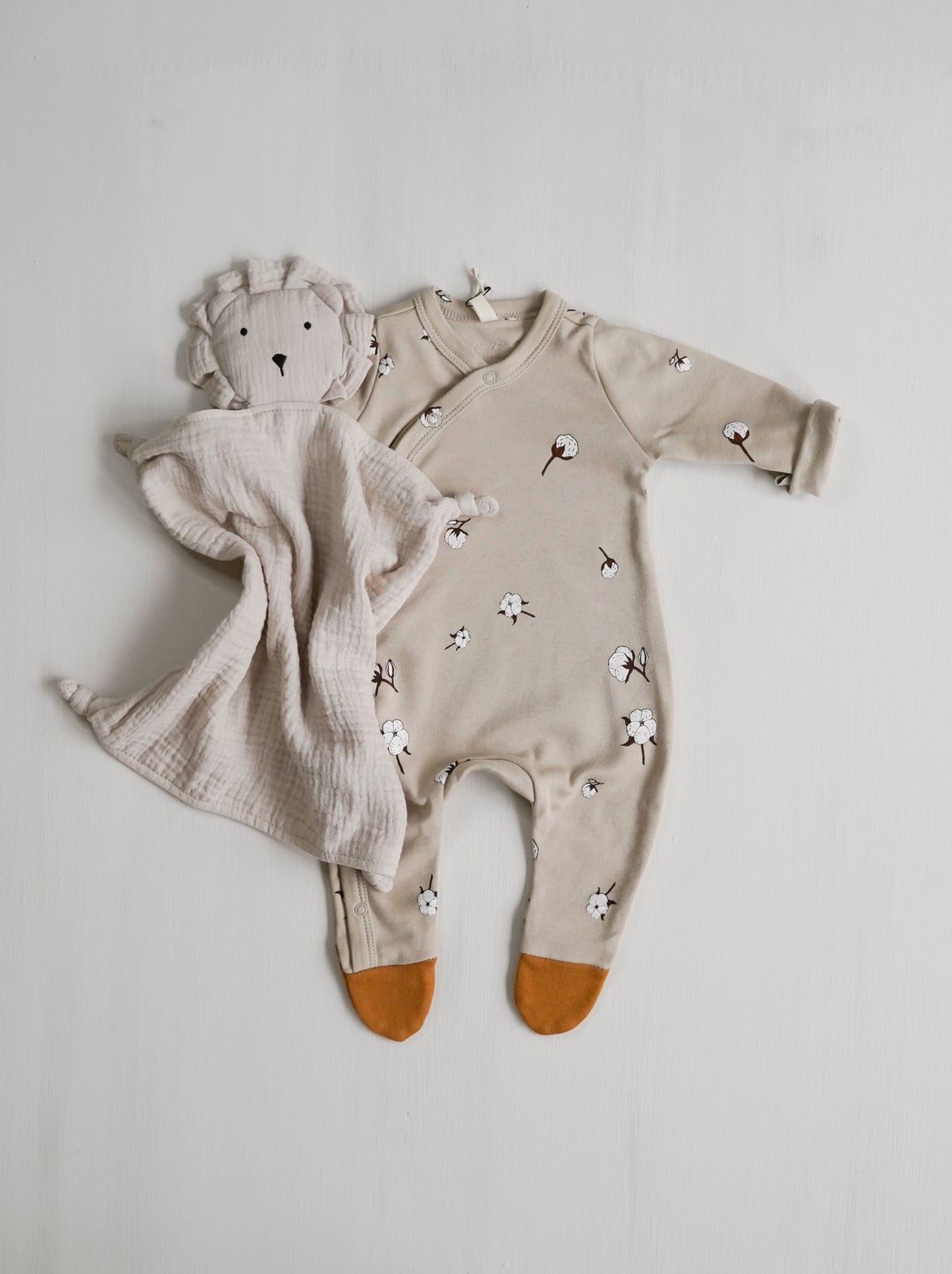 COTTONFIELD SUIT WITH CONTRAST FEET [organic zoo]