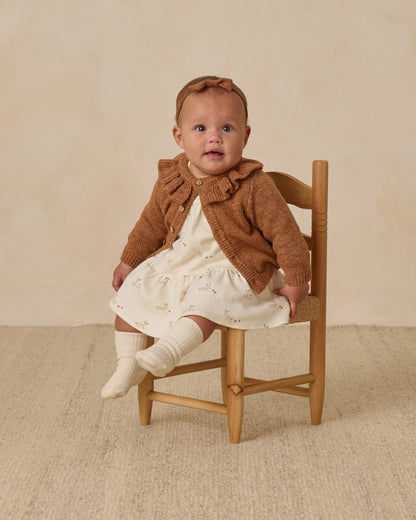 RUFFLE COLLAR CARDIGAN - HEATHERED CEDAR [QUINCY MAE] (25AW) Drop1