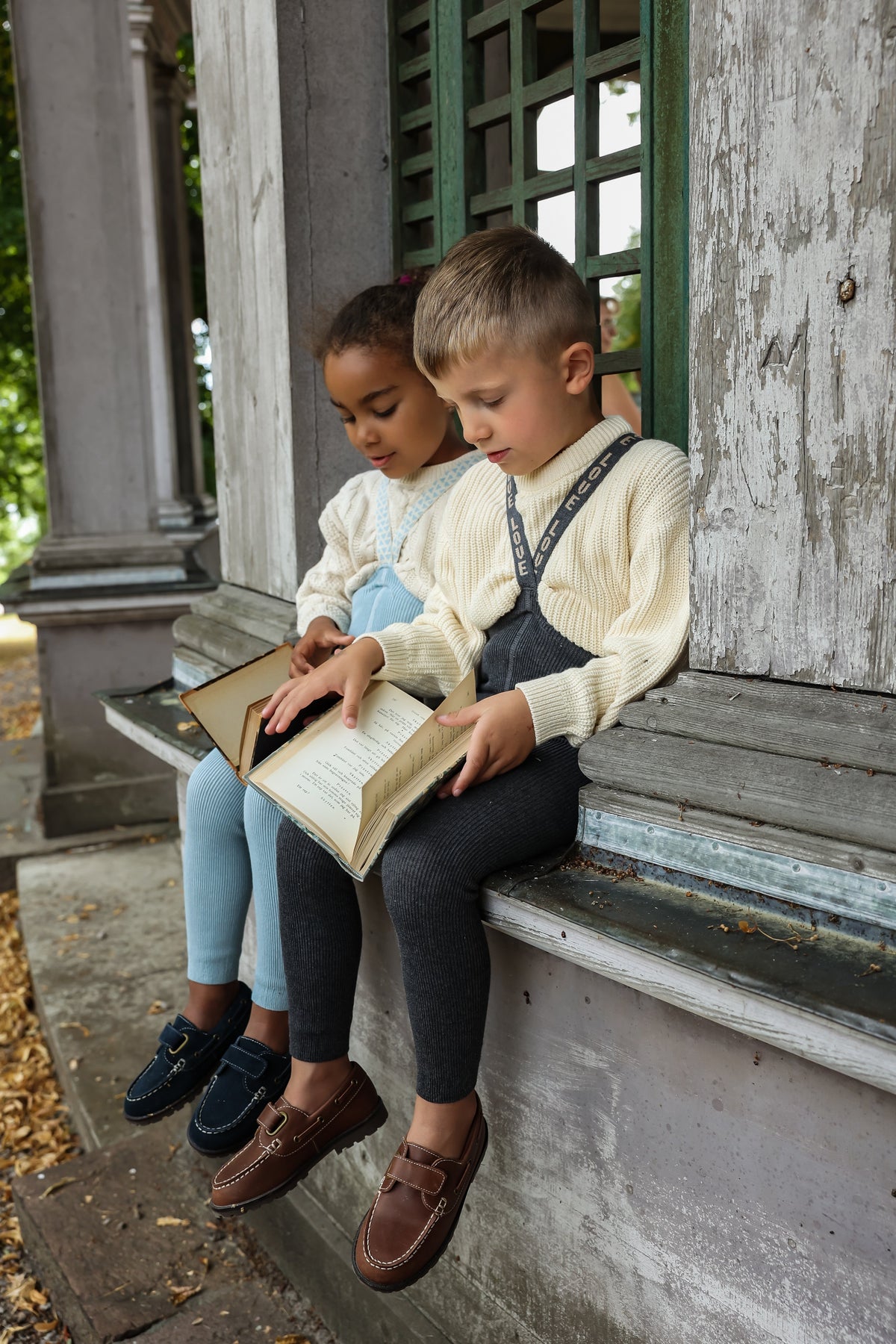 Retro Ribbed Footless Tights With Braces - Dark Grey Patterned [SILLY Silas](The Stories We Knit Collection)