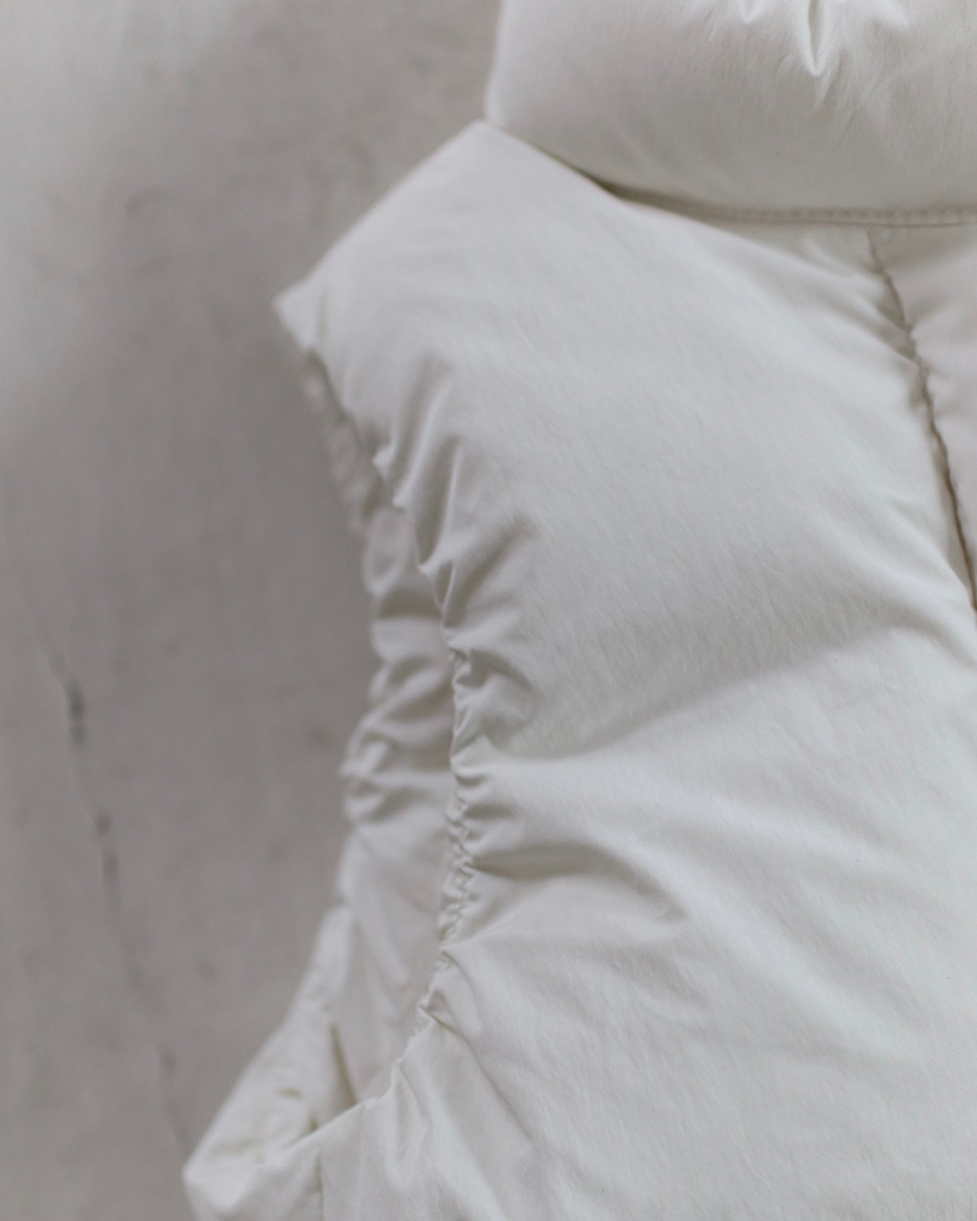 Padded vest - Cream [EARTH THE ARCHIVE] (26AW)