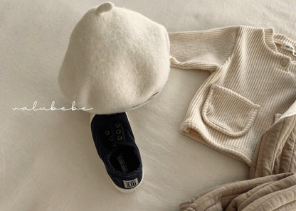 wool beret