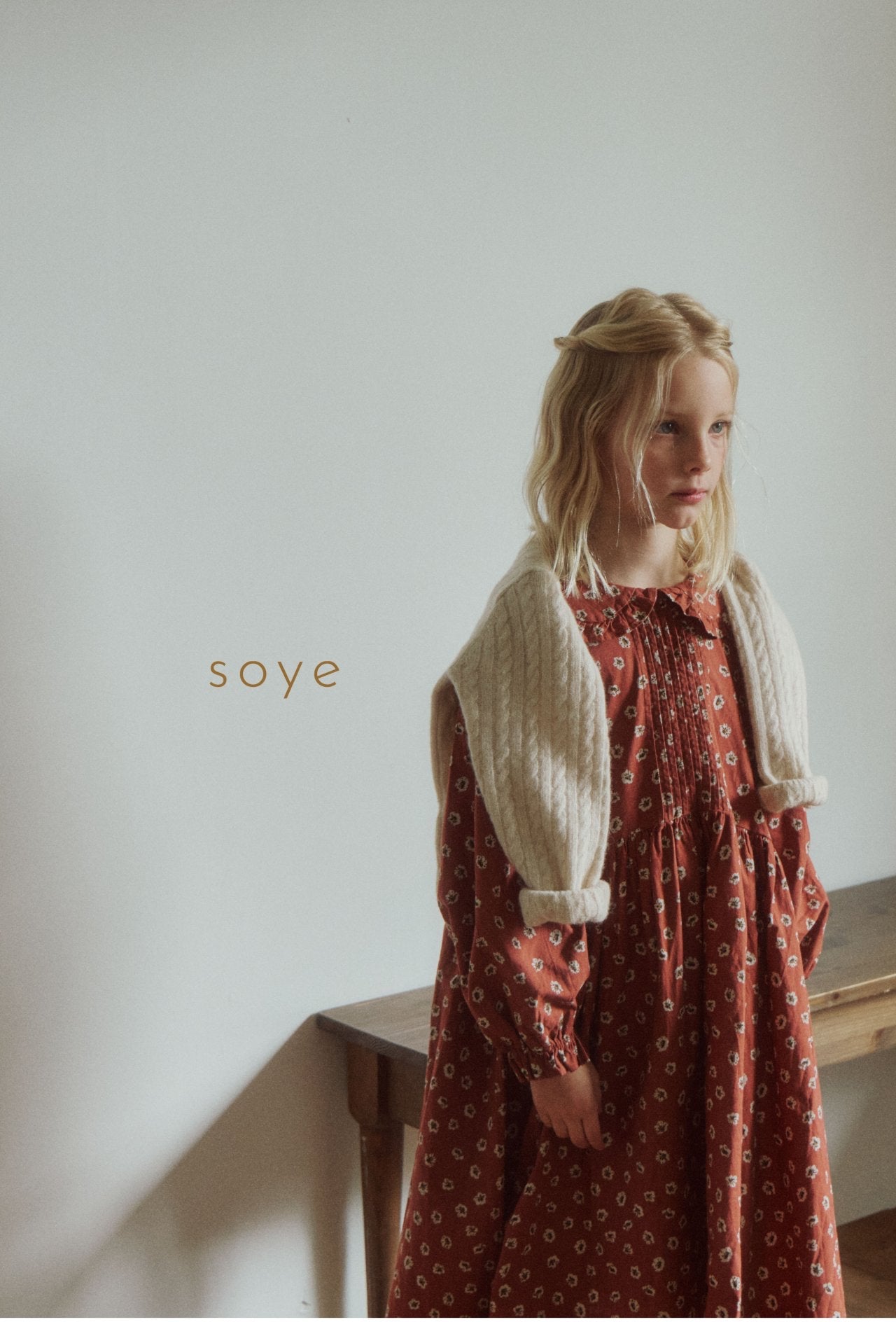 [soye] cashmere cable cardigan / beige