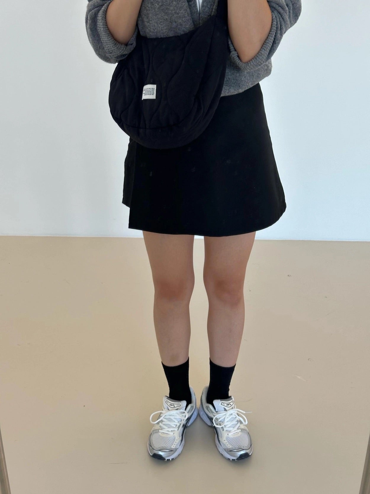 【オーダー会】Couple Cross Bag - Black Beige [wouldU]【2026年1月上旬以降順次お届け予定】