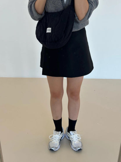 【オーダー会】Couple Cross Bag - Black Beige [wouldU]【2025年11月下旬以降順次お届け予定】