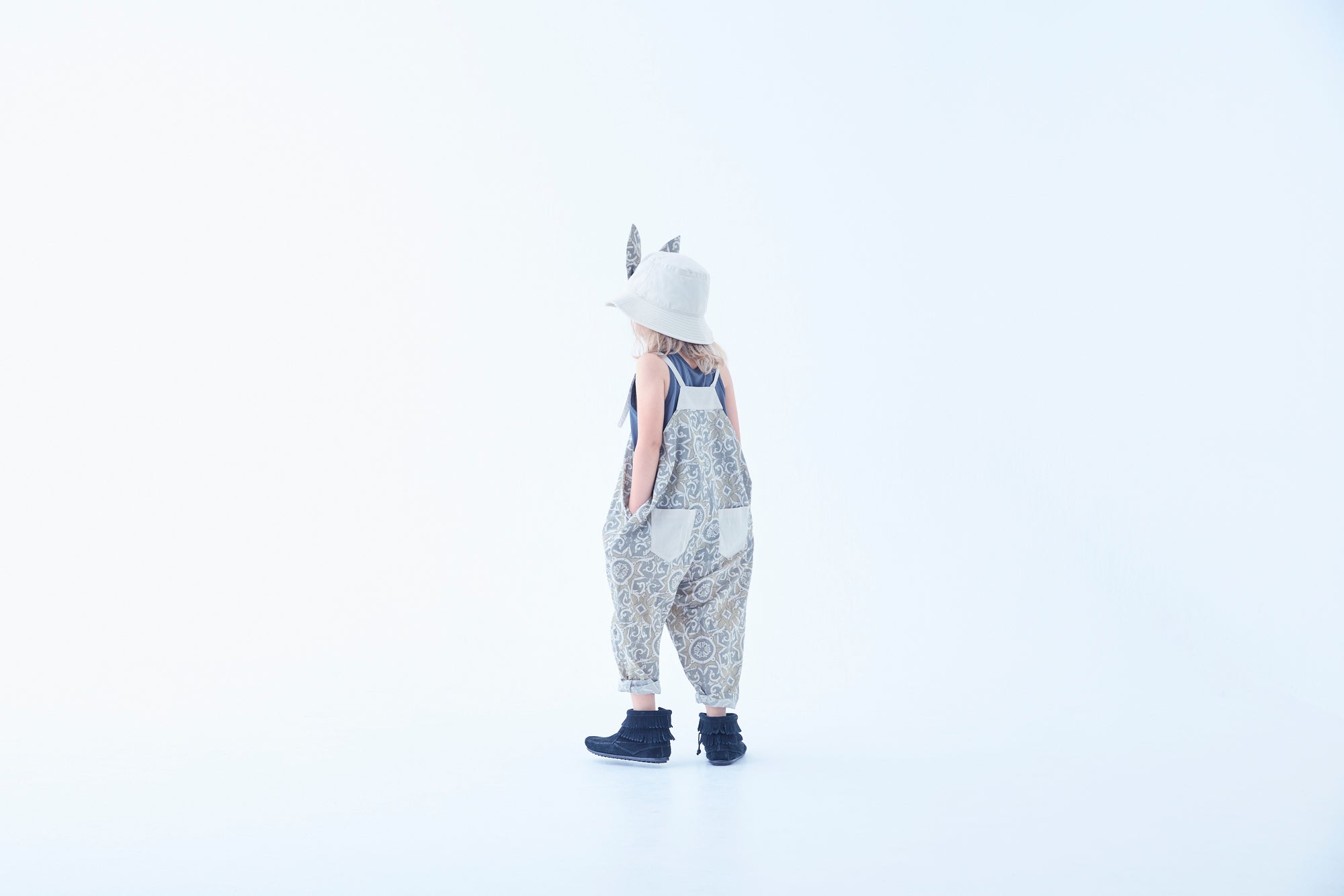 AZULEJOS Beast Bucket Hat - ivory [eLfinFolk] (26SS)