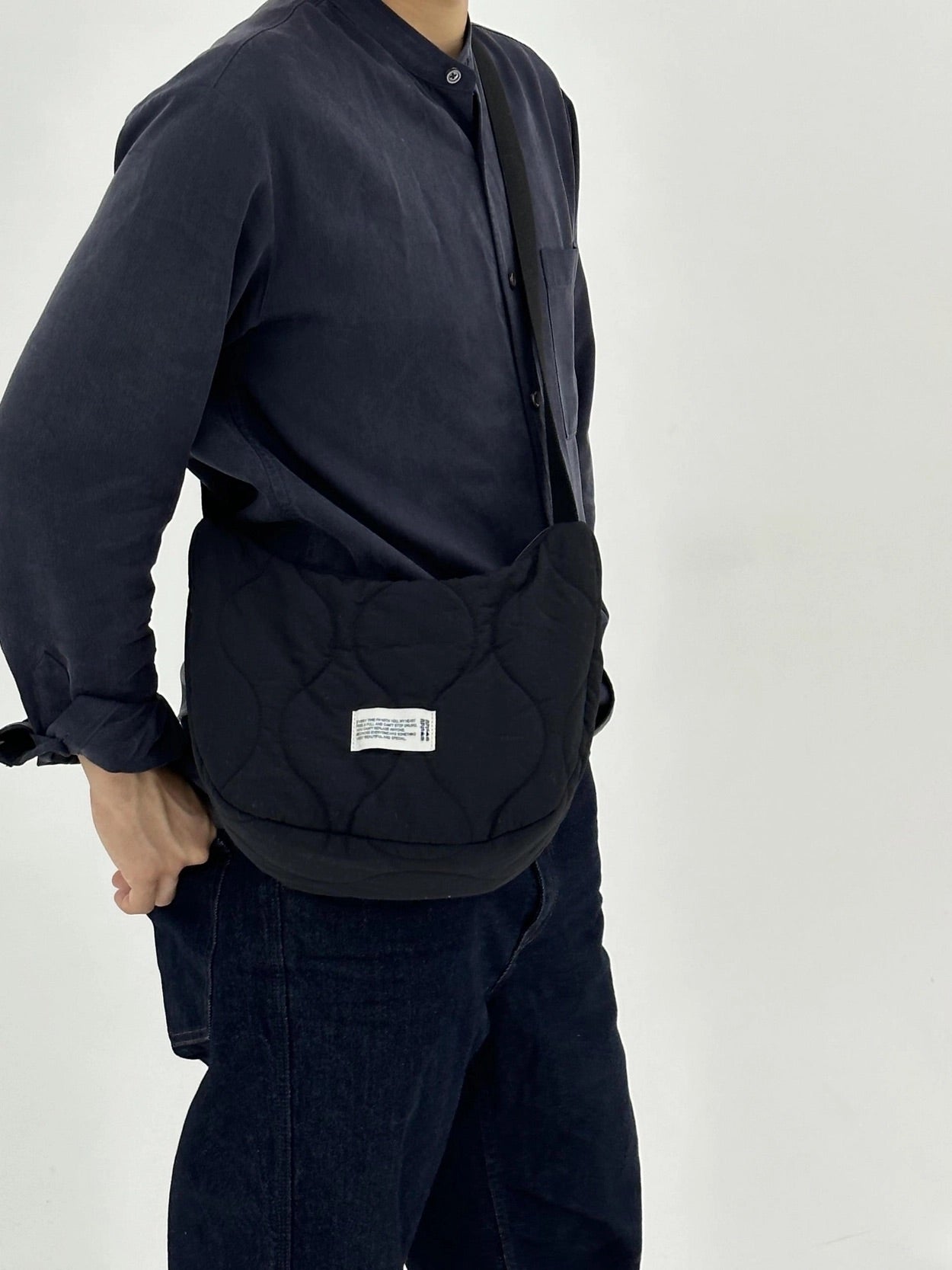 【オーダー会】Couple Cross Bag - Black Beige [wouldU]【2025年11月下旬以降順次お届け予定】