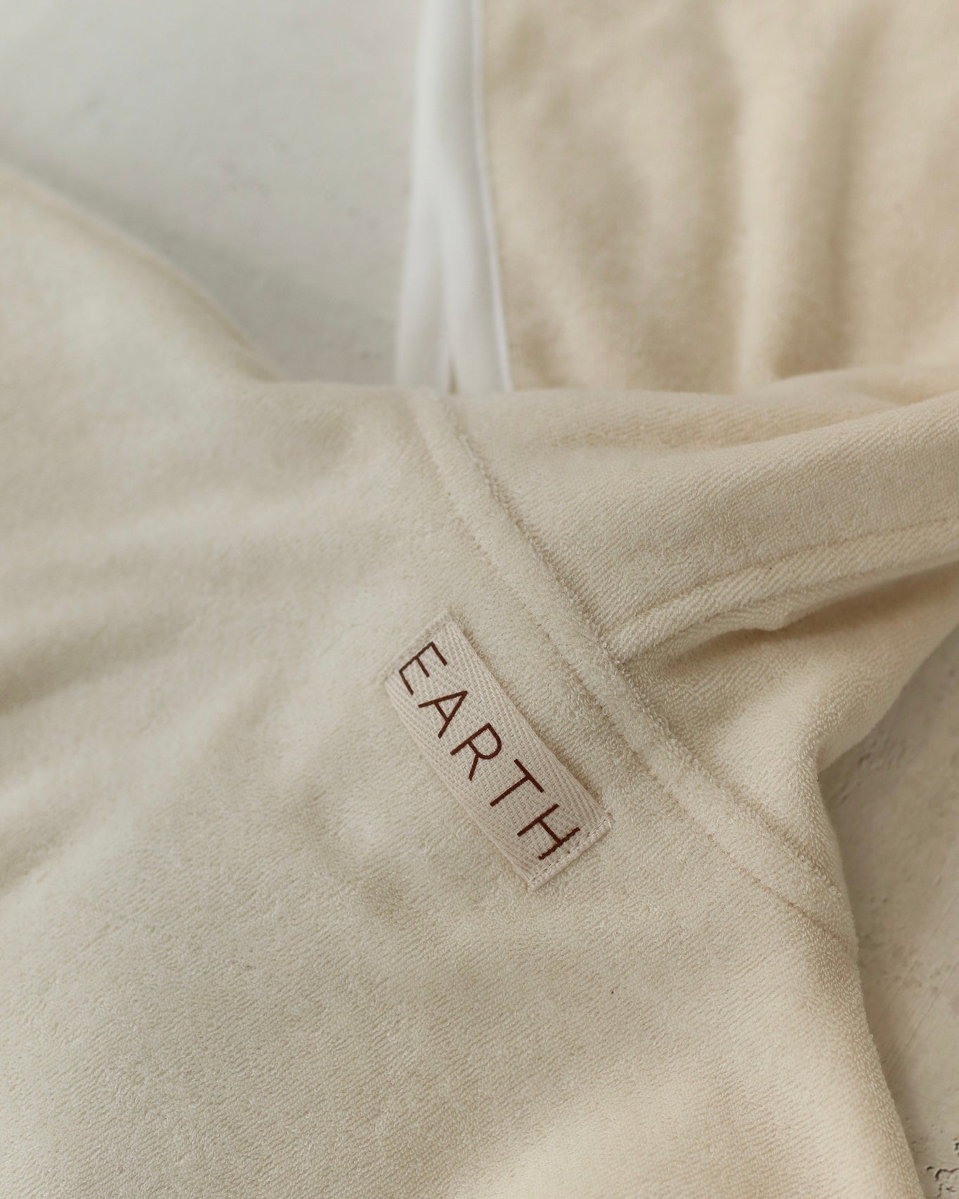 Towel Poncho - Ecru Cream [EARTH THE ARCHIVE] (26AW)