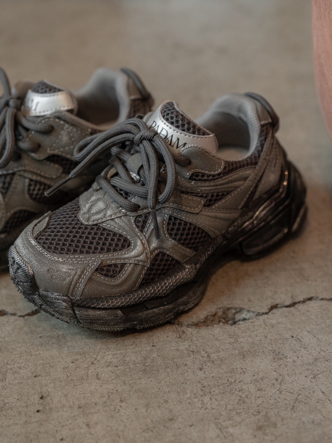 Vintage wolf sneaker - Midnight Black [PADAM] (25AW)