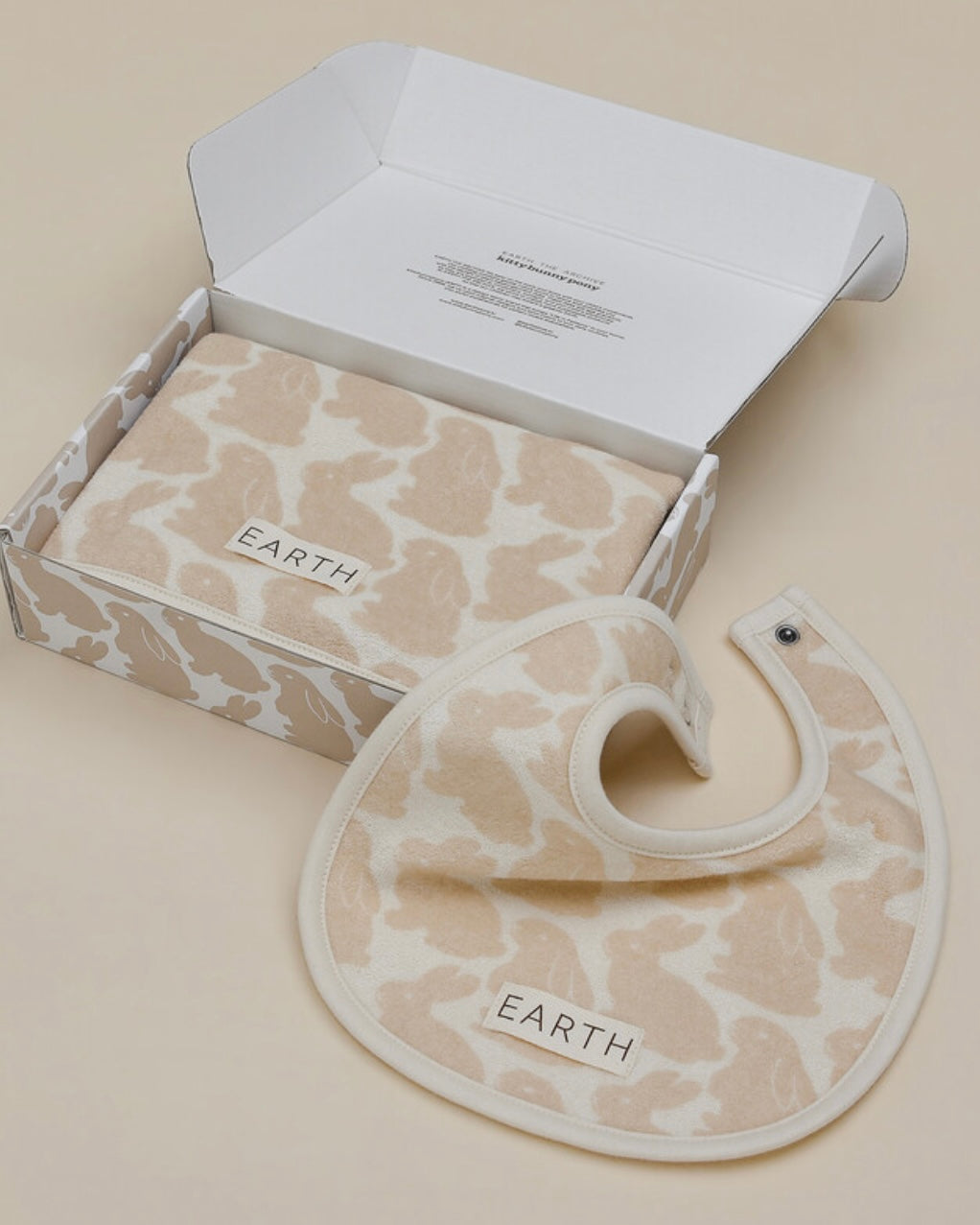 Little Bunnies Bib Set [EARTH THE ARCHIVE × KBP] (26AW)