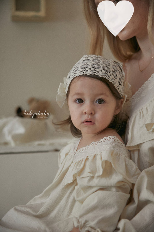 [hi bye bebe] V frill onepiece