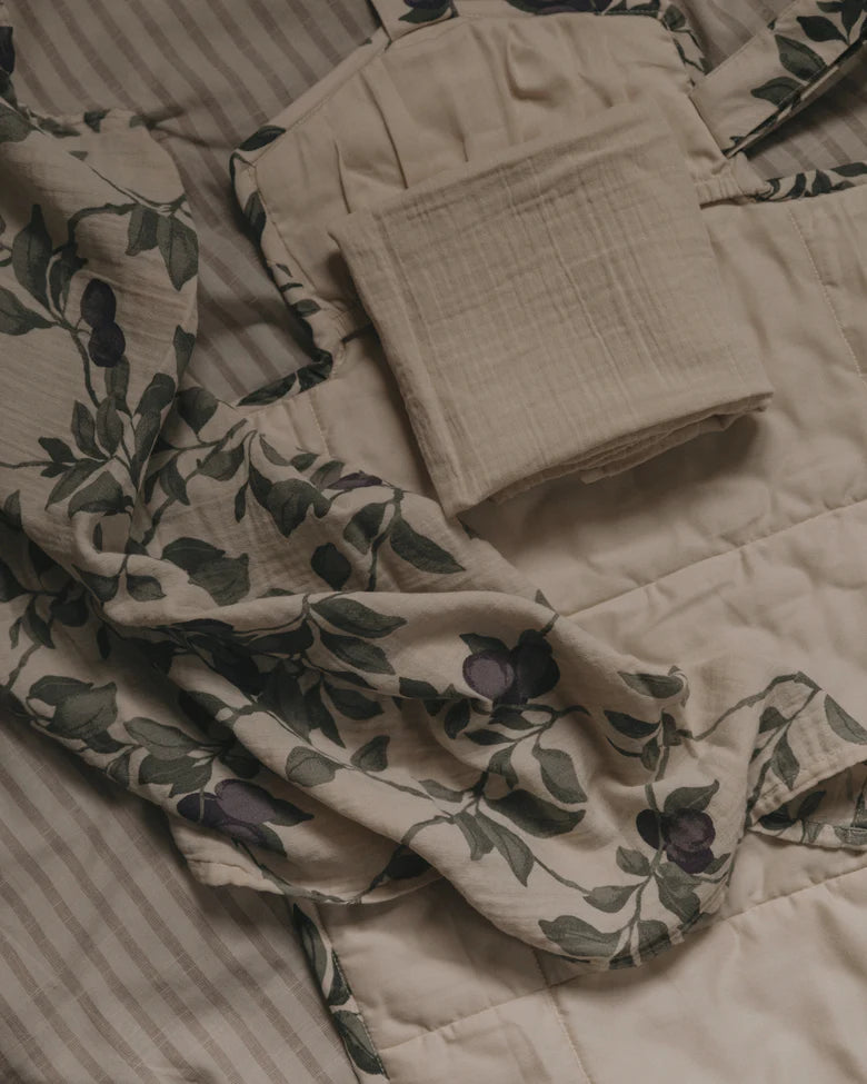 Muslin Swaddle Blanket - PLUM [garbo&friends]