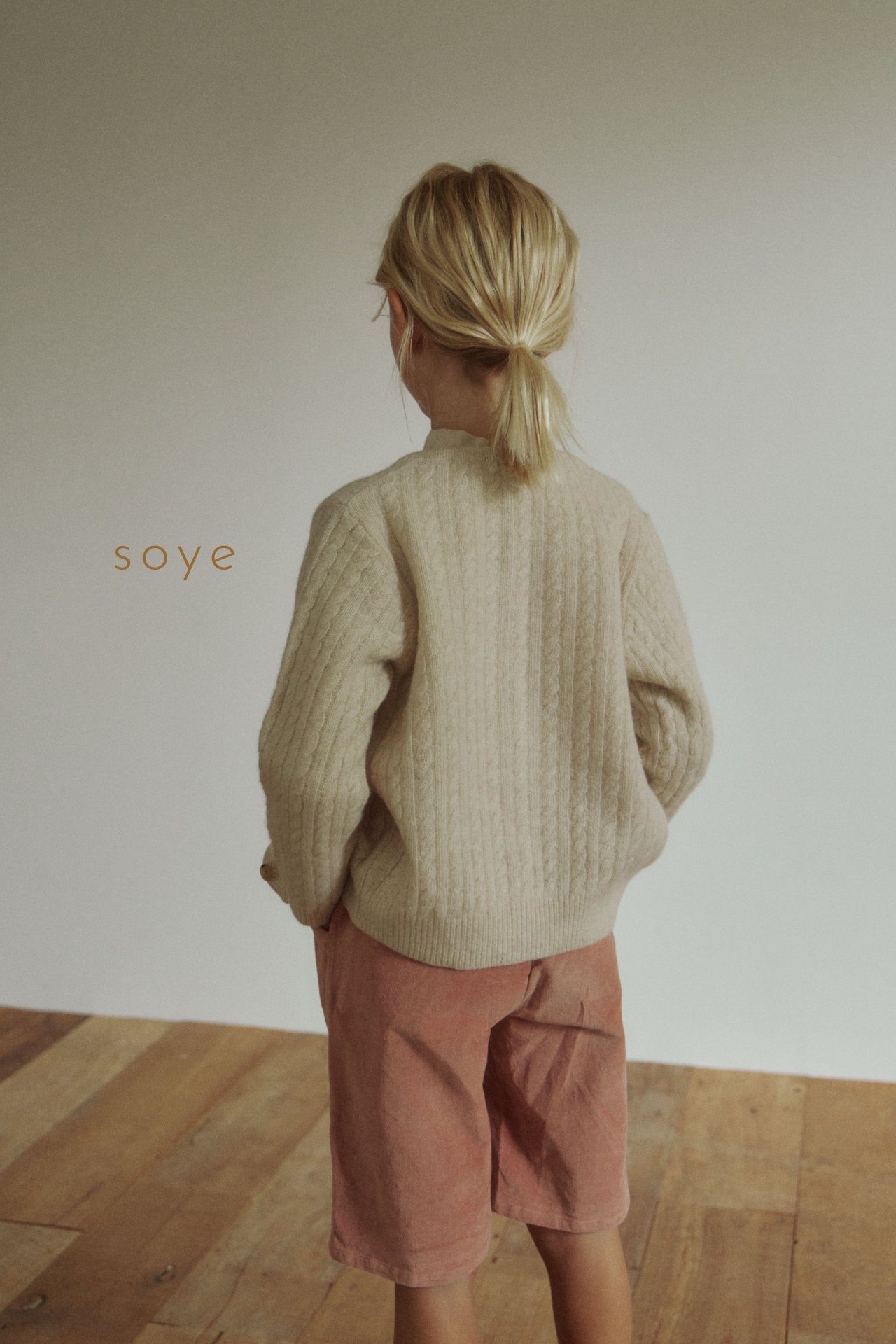 [soye] cashmere cable cardigan / beige