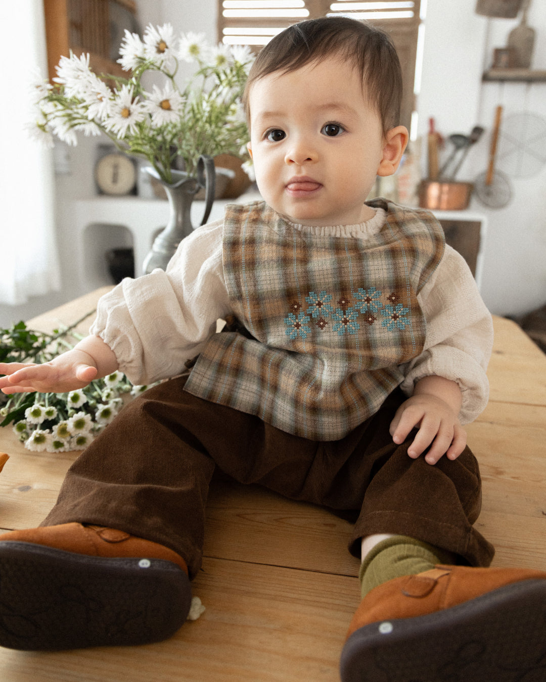 Rustic Corduroy Pants - Acorn  [Doucement] (25AW)【2025年10月下旬以降お届け予定】