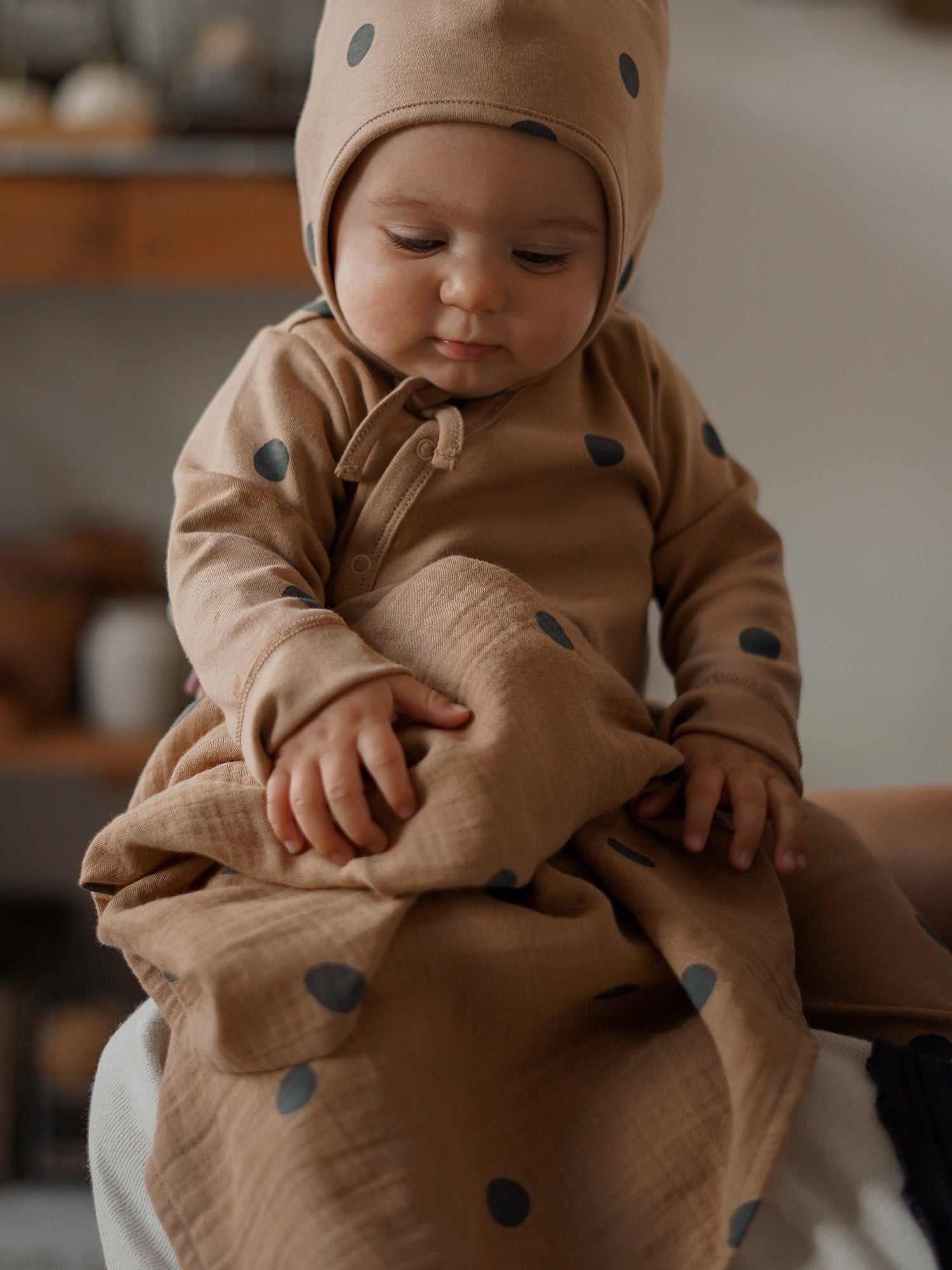 Gold Dots Muslin [organic zoo] (core collection)