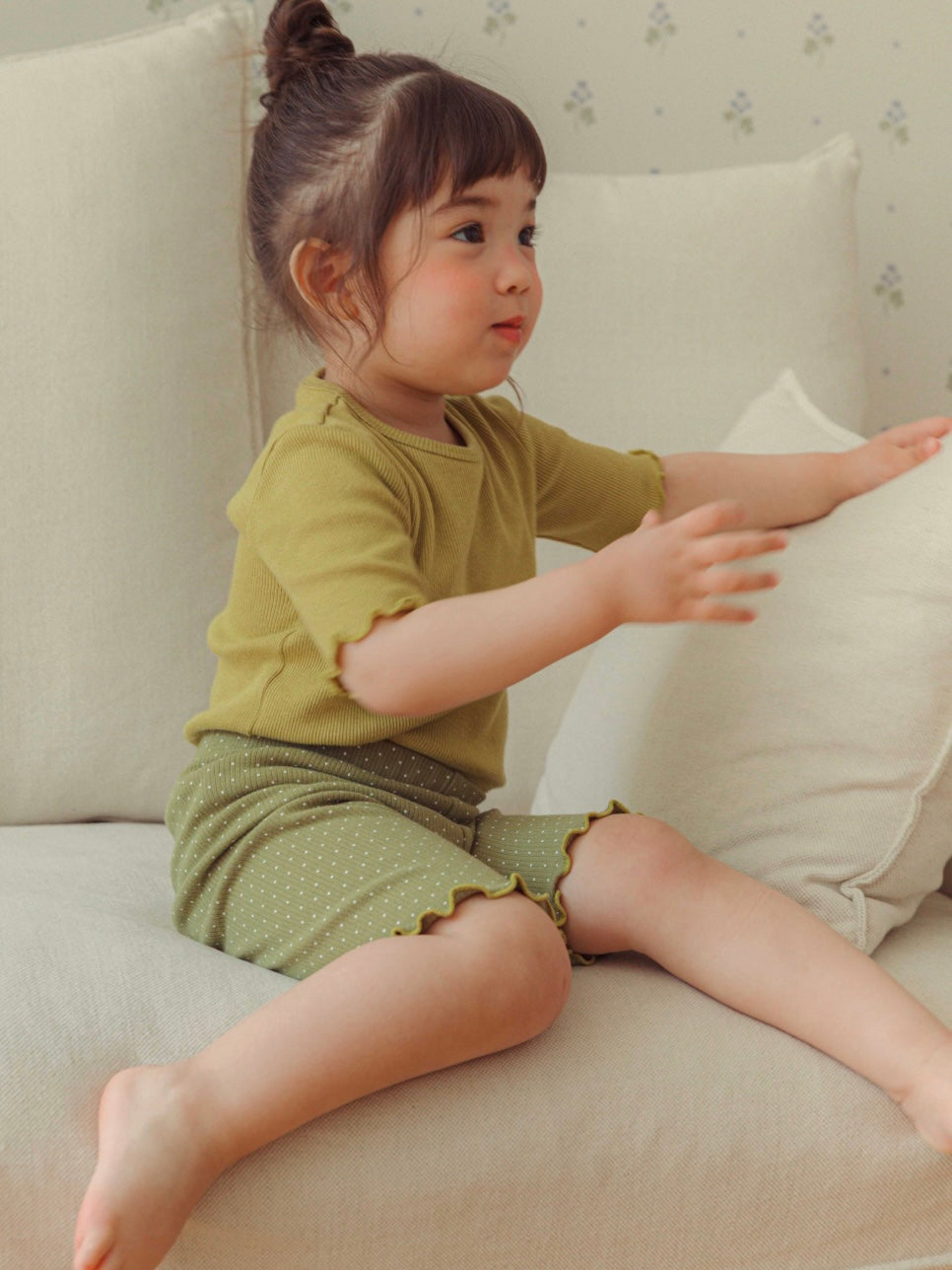Dot Biker Shorts - Olive [Doucement] (26SS)