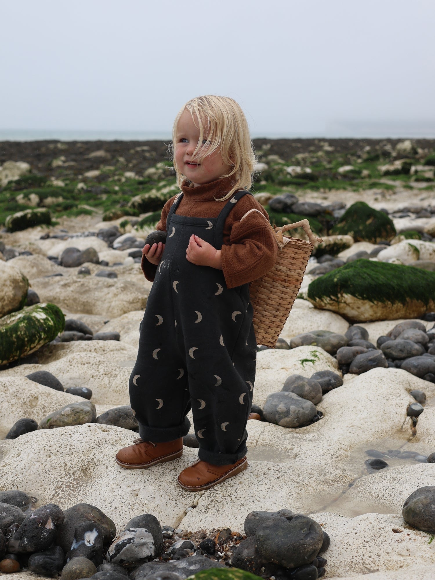 CHARCOAL MIDNIGHT OVERSIZED DUNGAREES [organic zoo]