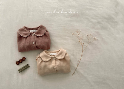 pin coat blouse