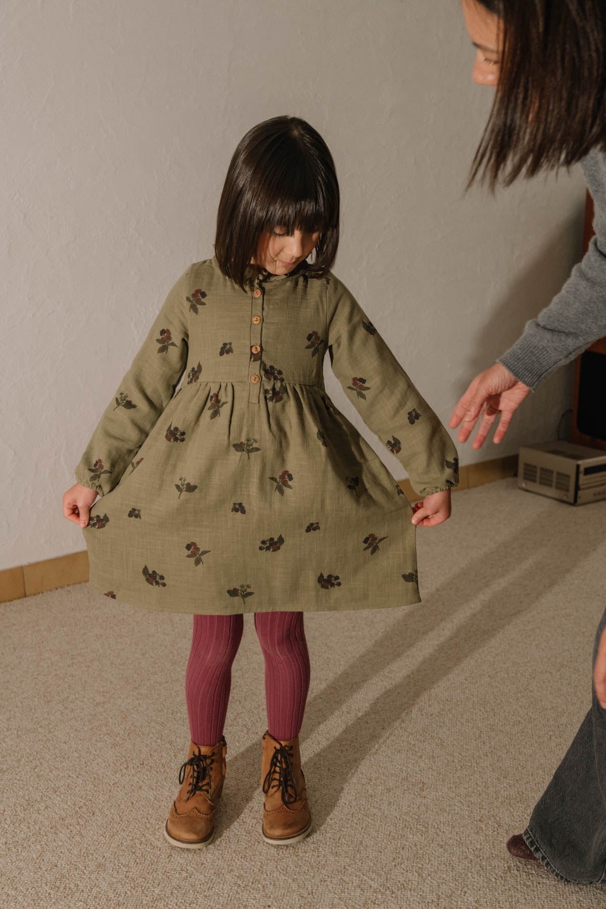 VERMONT DRESS - GREEN ALOE  / BLACKBERRIES [STUDIO BOHEME] (25AW)