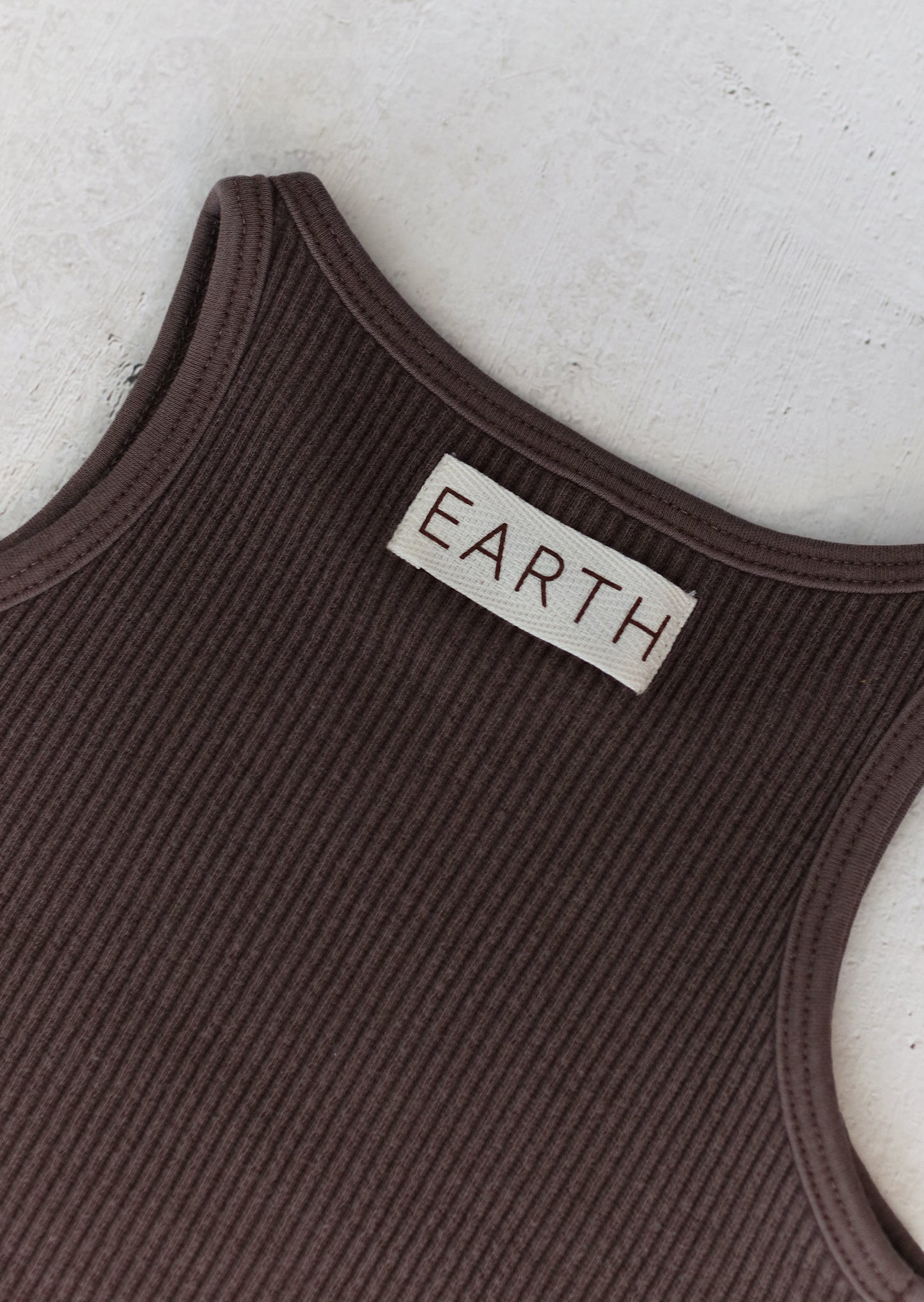 【26年11月オーダー会】 Ribbed Sleeveless [EARTH THE ARCHIVE] 【2026年3月上旬以降お届け予定】