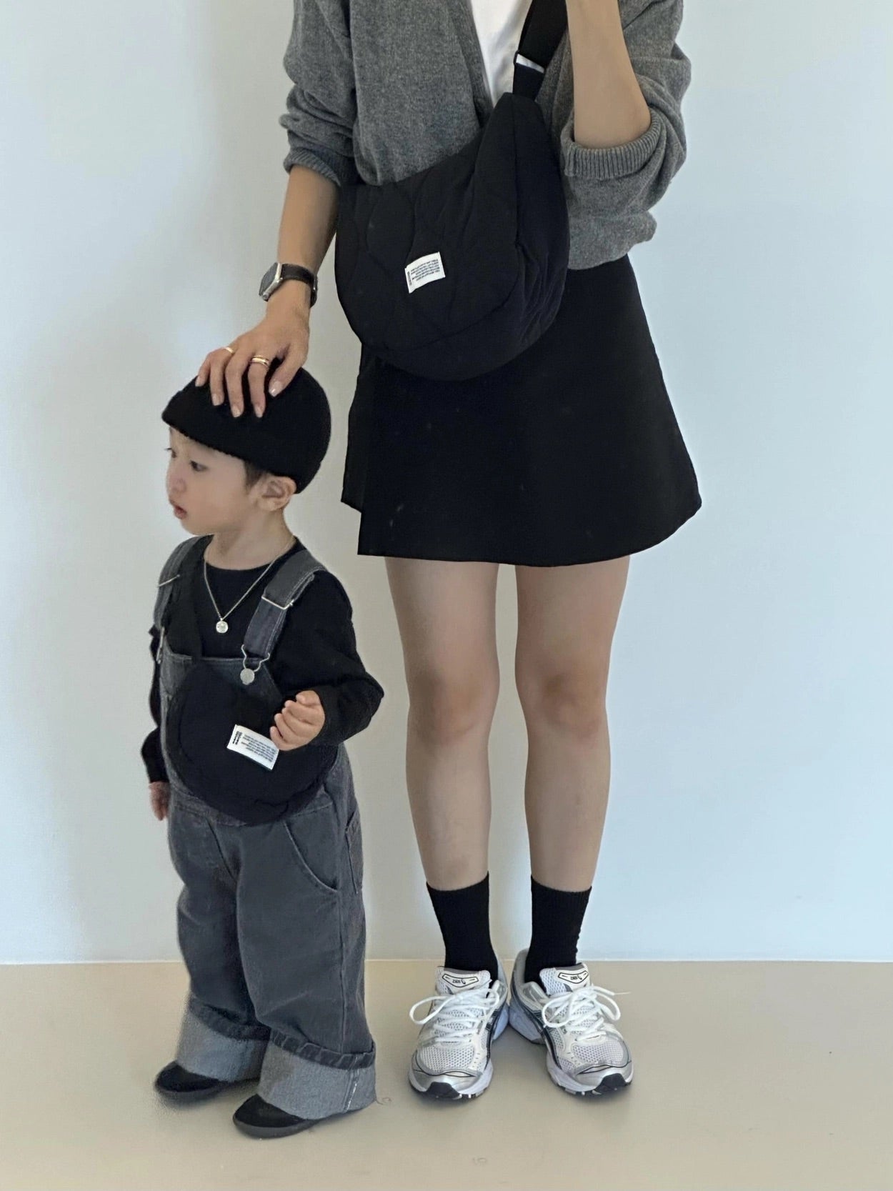 【オーダー会】Couple Cross Bag - Black Beige [wouldU]【2026年1月上旬以降順次お届け予定】