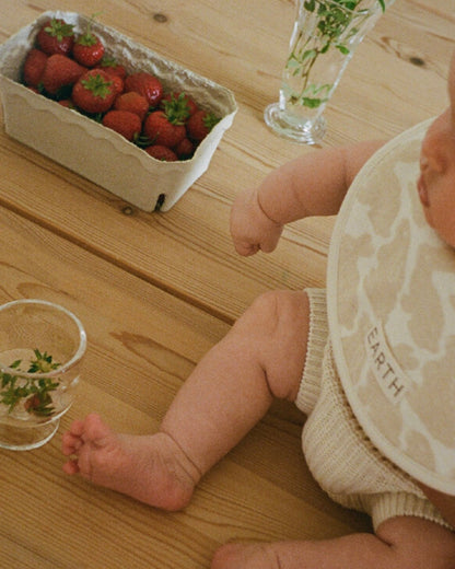 Little Bunnies Bib Set [EARTH THE ARCHIVE × KBP] (26AW)