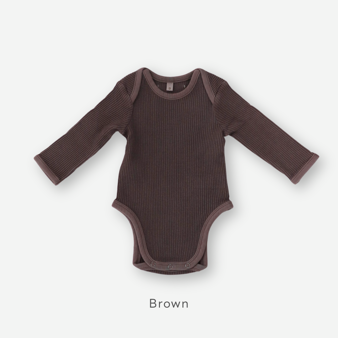 【26年11月オーダー会】 Long Sleeve Baby Suit [EARTH THE ARCHIVE] (全4色) 【2026年3月上旬以降お届け予定】