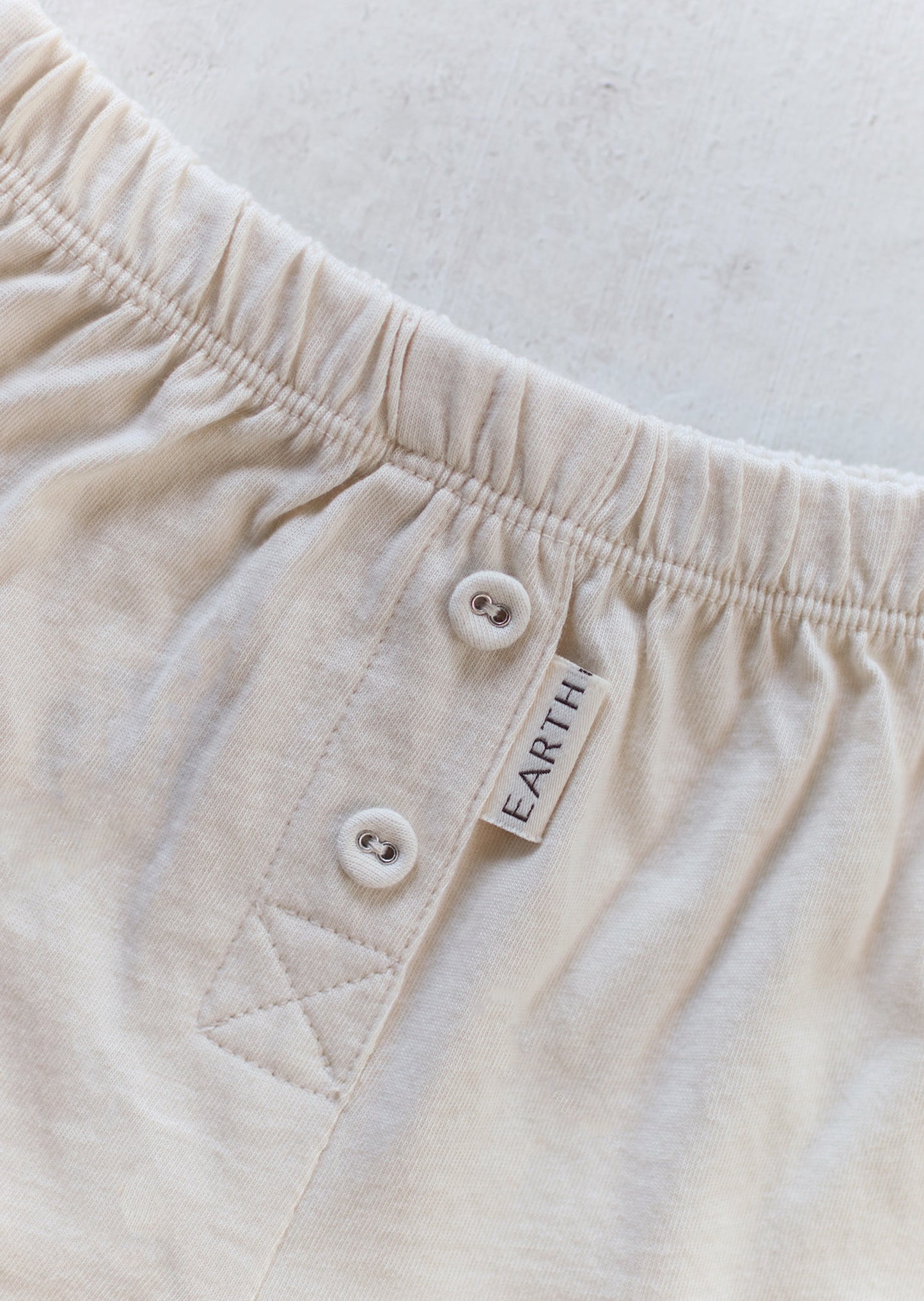 【26年11月オーダー会】 Button Shorts [EARTH THE ARCHIVE] (全2色) 【2026年3月上旬以降お届け予定】