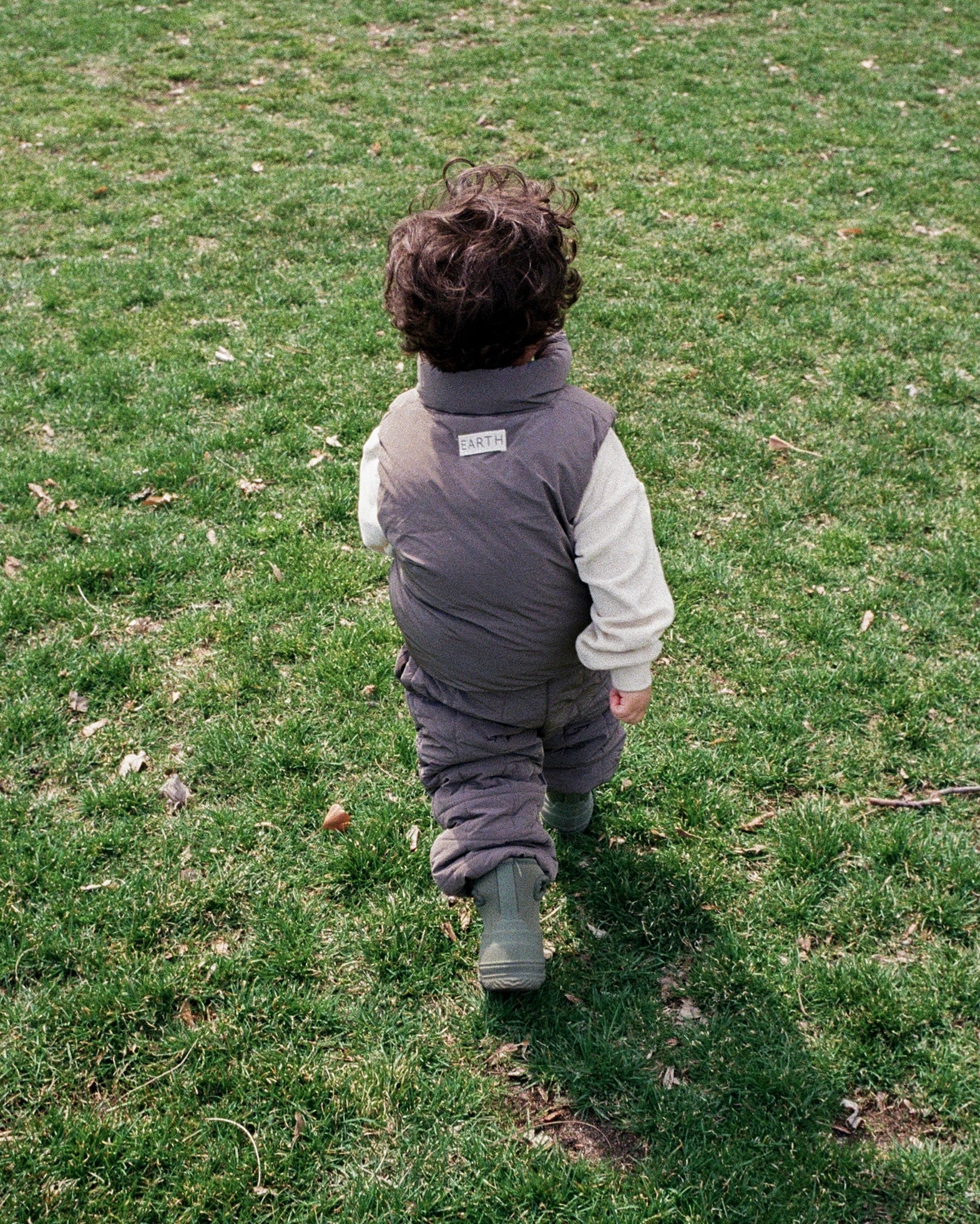 Padded vest - Brown [EARTH THE ARCHIVE] (26AW)