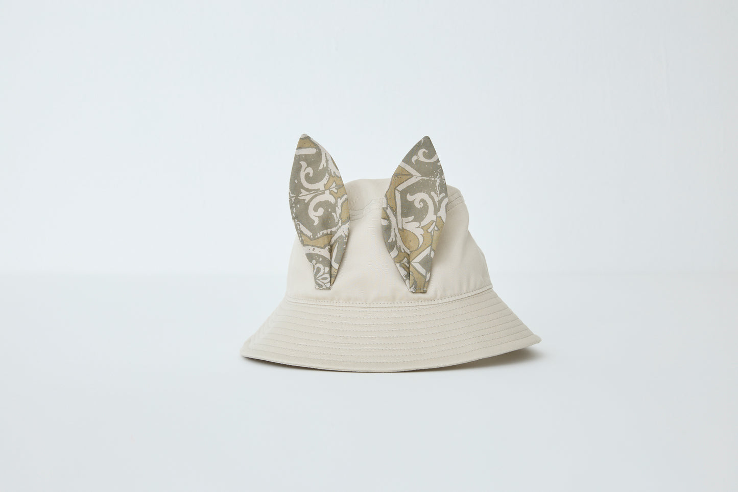 AZULEJOS Beast Bucket Hat - ivory [eLfinFolk] (26SS)