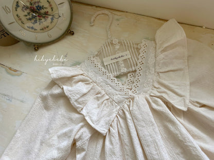 [hi bye bebe] V frill onepiece
