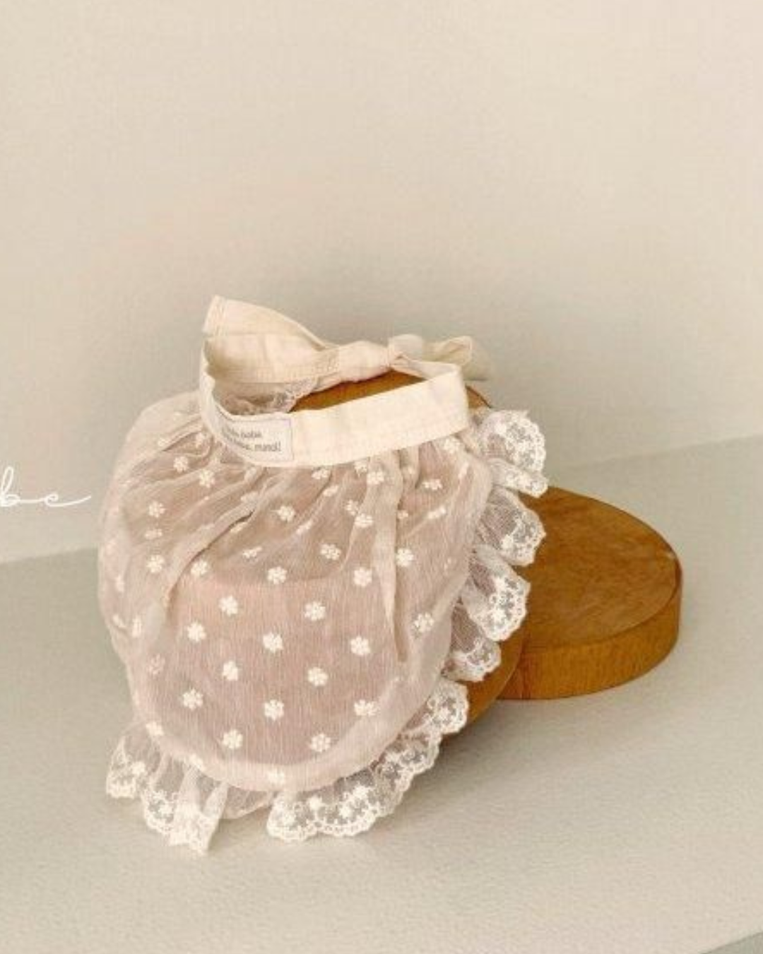 【予約商品】 Layered frill apron [Valubebe] (26SS) 【2026年3月中旬以降順次発送】