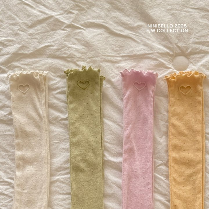 【予約販売】eyelet socks [NINIBELLO] (26SS)【2026年2月下旬以降順次発送】