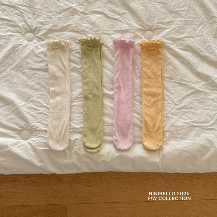 【予約販売】eyelet socks [NINIBELLO] (26SS)【2026年2月下旬以降順次発送】